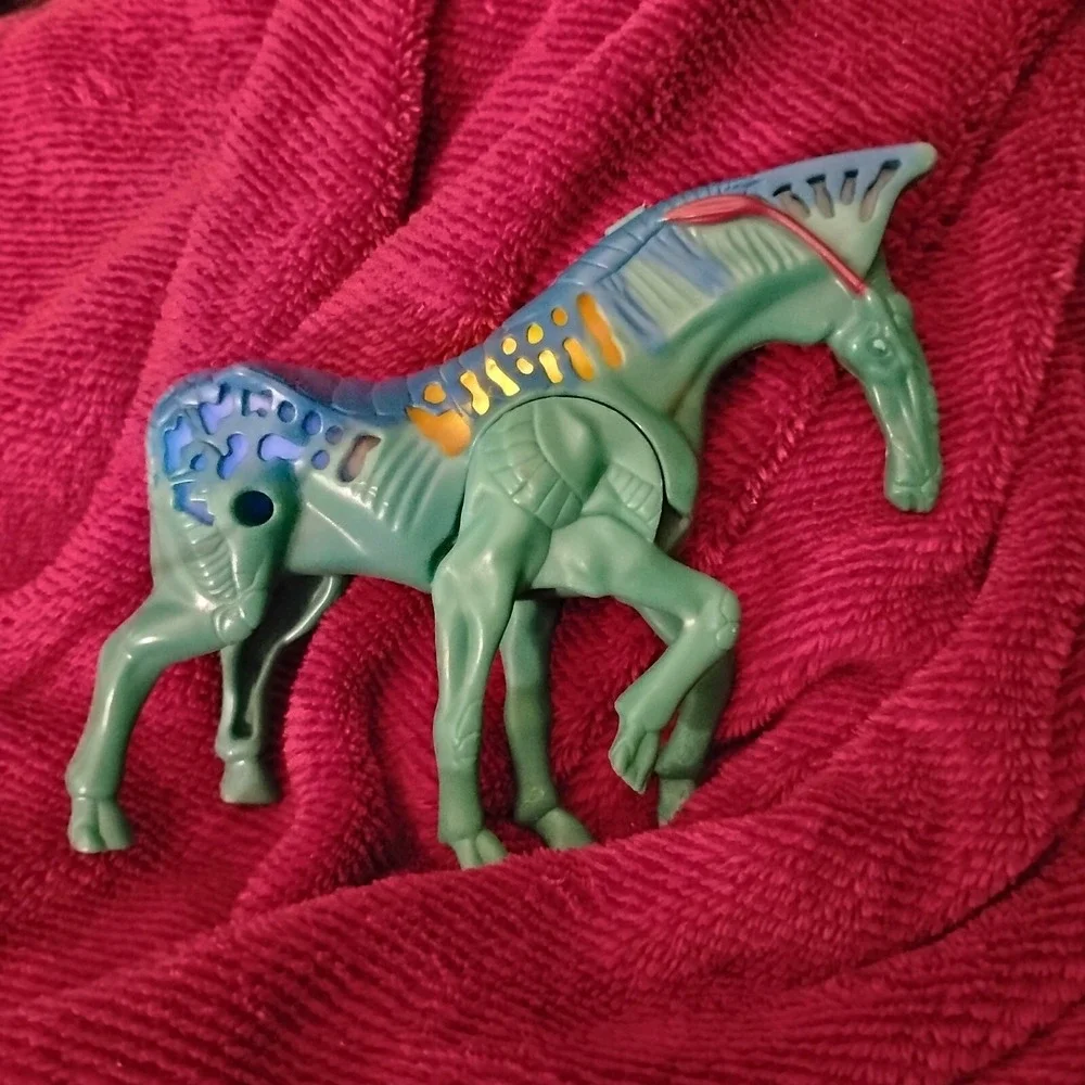 2009 Avatar Direhorse‎ McDonald's Happy Meal Toy Lights Up Turqoise Tested Works